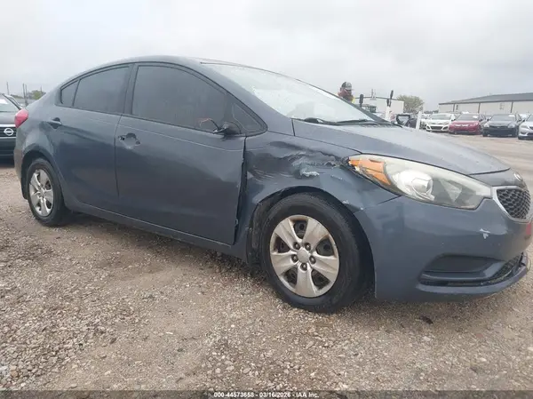 KNAFK4A64G5574397 2016 KIA FORTE - Image 1