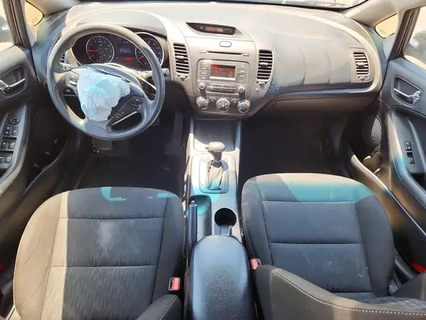 KNAFK4A64G5577011 2016 KIA FORTE - Image 8