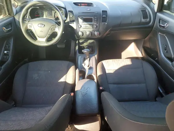 KNAFK4A64G5577591 2016 KIA FORTE - Image 8