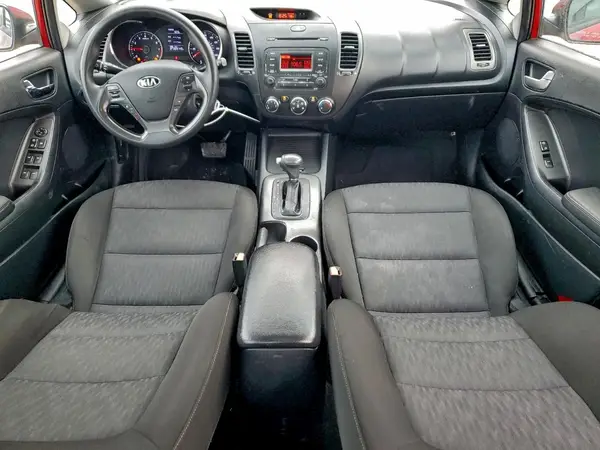 KNAFK4A64G5585996 2016 KIA FORTE - Image 8