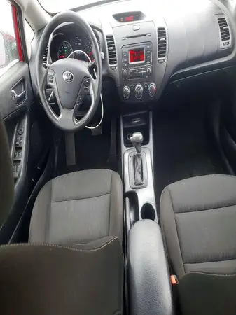 KNAFK4A64G5598652 2016 KIA FORTE - Image 8
