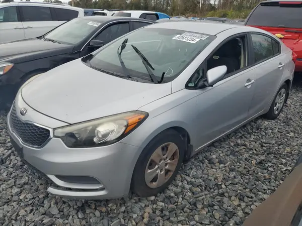 KNAFK4A64G560241 2016 KIA FORTE - Image 1