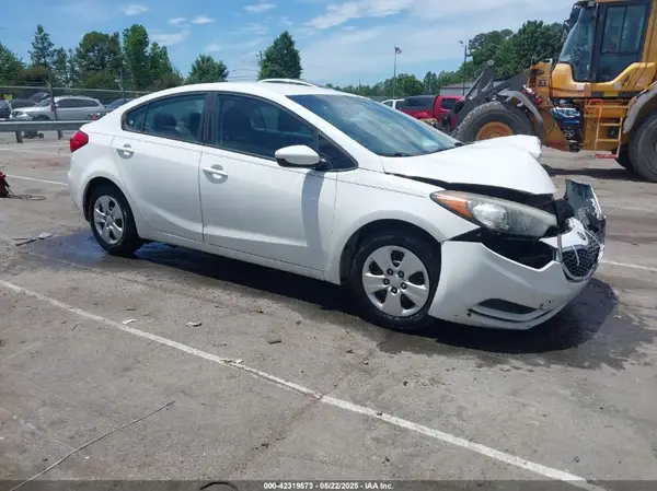KNAFK4A64G5603669 2016 KIA FORTE - Image 1