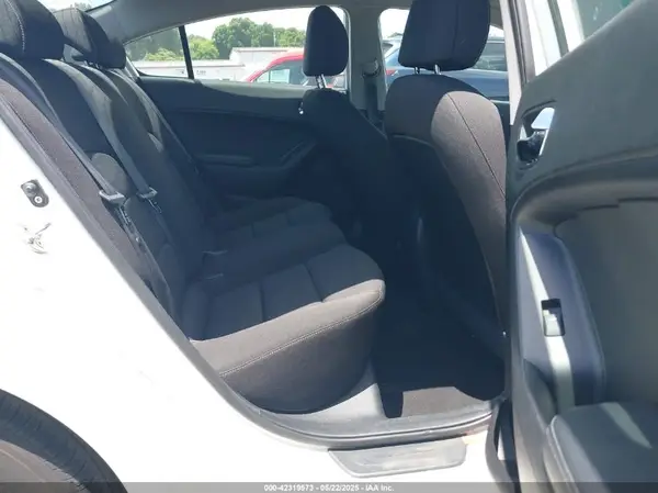 KNAFK4A64G5603669 2016 KIA FORTE - Image 8