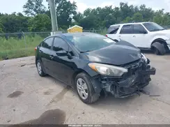 KNAFK4A64G5607270 2016 KIA FORTE
