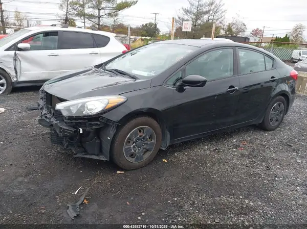 KNAFK4A64G5610119 2016 KIA FORTE - Image 2