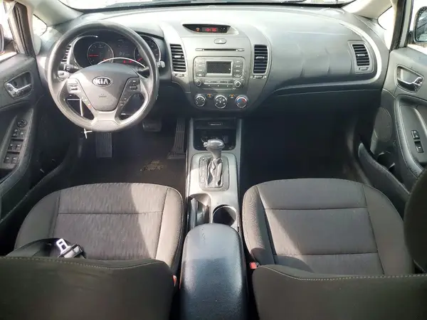 KNAFK4A64G5610279 2016 KIA FORTE - Image 8
