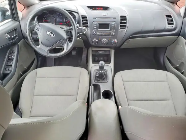 KNAFK4A64G5611383 2016 KIA FORTE - Image 8