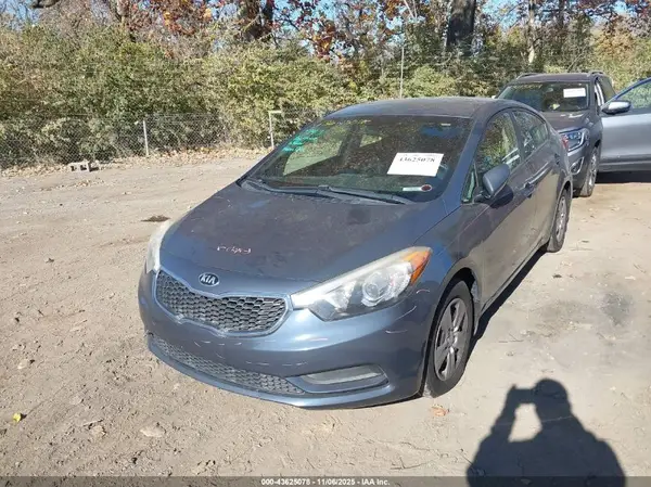KNAFK4A64G5611416 2016 KIA FORTE - Image 2
