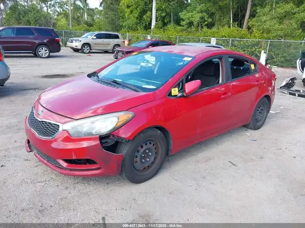 KNAFK4A64G5613375 2016 KIA FORTE - Image 2
