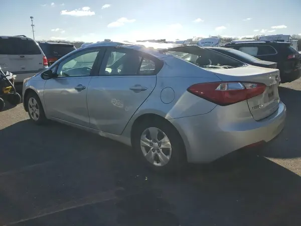 KNAFK4A64G5614624 2016 KIA FORTE - Image 2