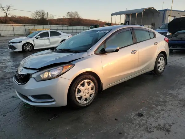 KNAFK4A64G5616082 2016 KIA FORTE - Image 1
