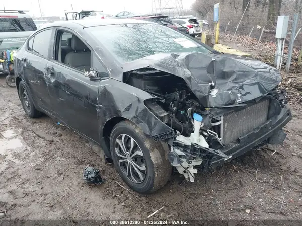 KNAFK4A64G5616177 2016 KIA FORTE - Image 1