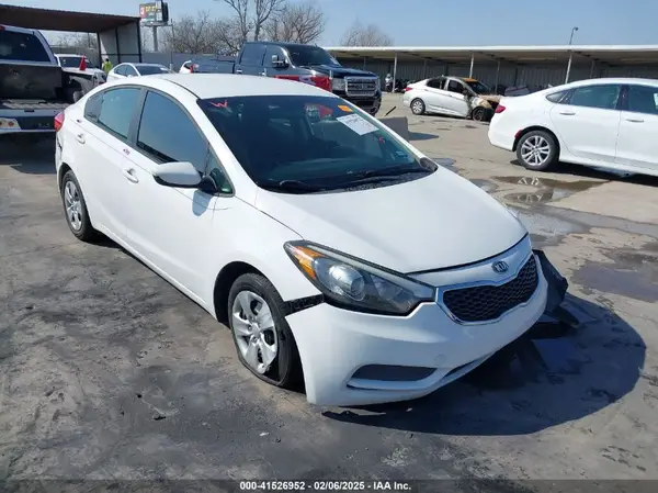 KNAFK4A64G5616471 2016 KIA FORTE - Image 1