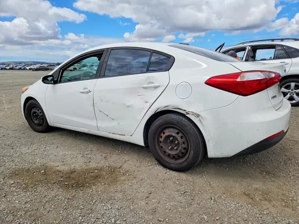 KNAFK4A64G5618172 2016 KIA FORTE - Image 2