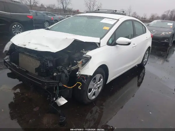 KNAFK4A64G5619404 2016 KIA FORTE - Image 2