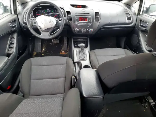 KNAFK4A65G5459453 2016 KIA FORTE - Image 8