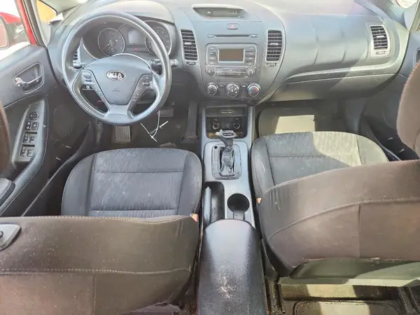 KNAFK4A65G5460361 2016 KIA FORTE - Image 8