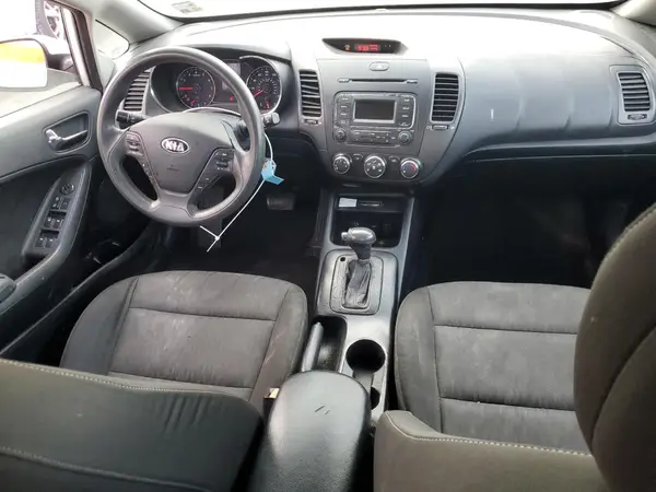 KNAFK4A65G5463681 2016 KIA FORTE - Image 8