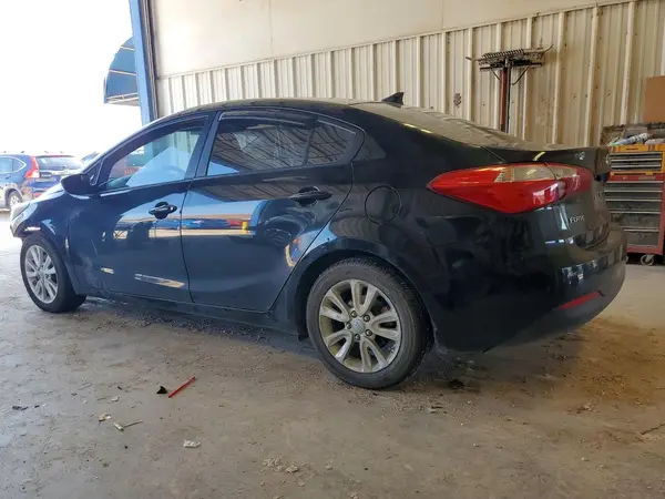 KNAFK4A65G5466175 2016 KIA FORTE - Image 2