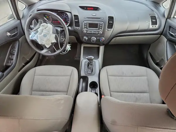 KNAFK4A65G5466869 2016 KIA FORTE - Image 8