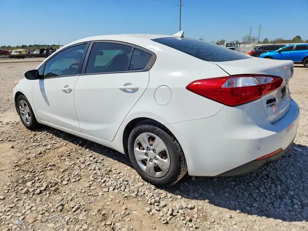 KNAFK4A65G5469125 2016 KIA FORTE - Image 2