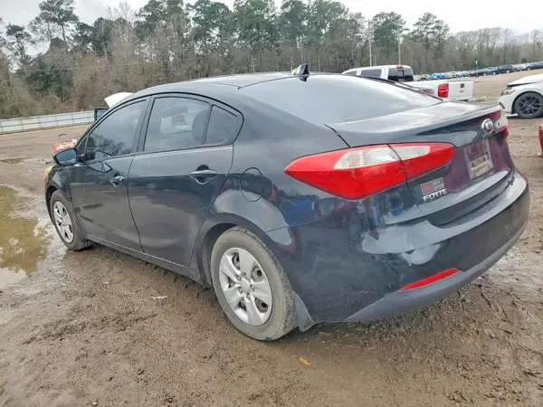 KNAFK4A65G5470145 2016 KIA FORTE - Image 2