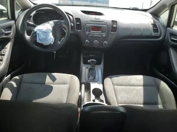 KNAFK4A65G5471103 2016 KIA FORTE - Image 8