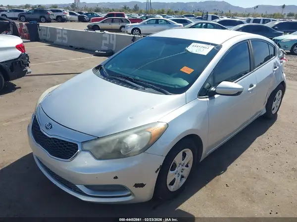 KNAFK4A65G5495918 2016 KIA FORTE - Image 2