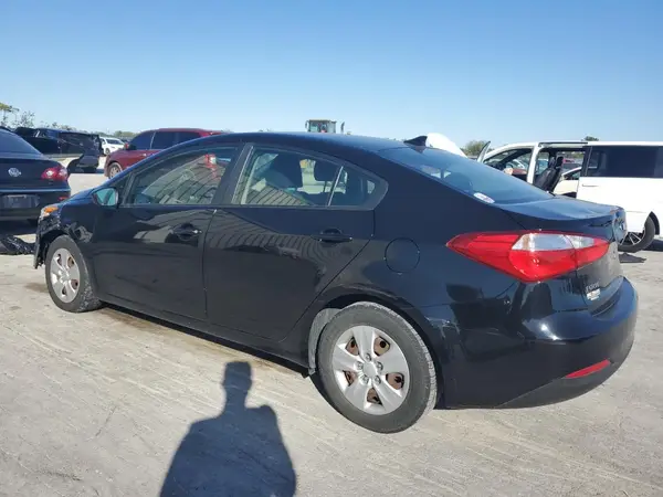 KNAFK4A65G5496003 2016 KIA FORTE - Image 2