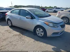 KNAFK4A65G5507422 2016 KIA FORTE