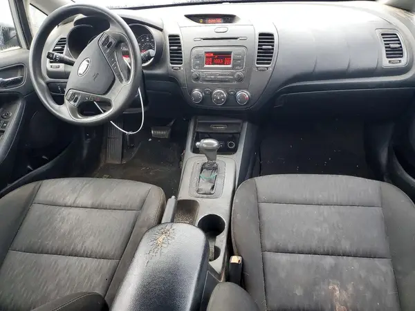 KNAFK4A65G5507517 2016 KIA FORTE - Image 8