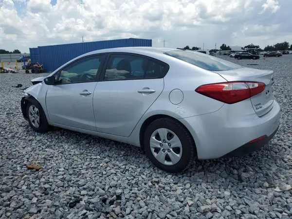 KNAFK4A65G5507520 2016 KIA FORTE - Image 2