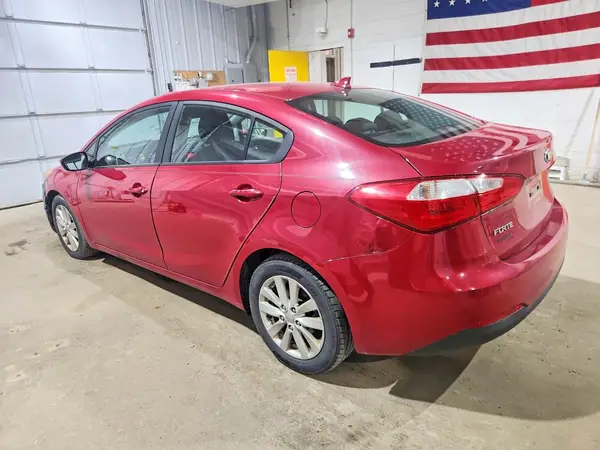 KNAFK4A65G5513074 2016 KIA FORTE - Image 2