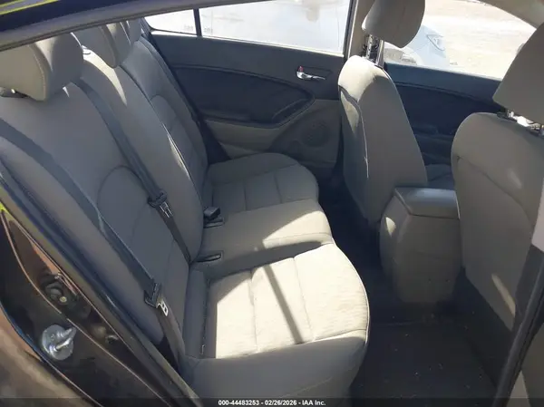 KNAFK4A65G5513110 2016 KIA FORTE - Image 8