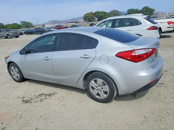 KNAFK4A65G5521725 2016 KIA FORTE - Image 2