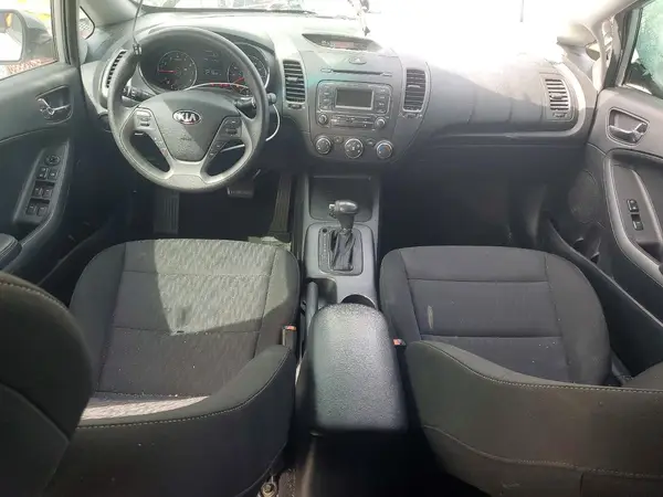 KNAFK4A65G5521725 2016 KIA FORTE - Image 8