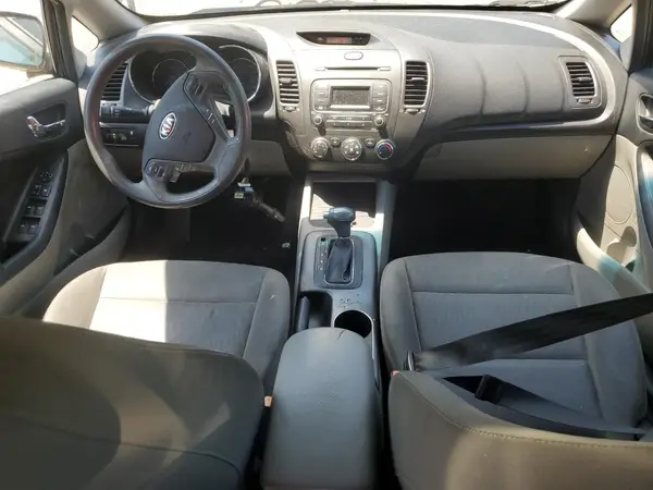 KNAFK4A65G5531073 2016 KIA FORTE - Image 8