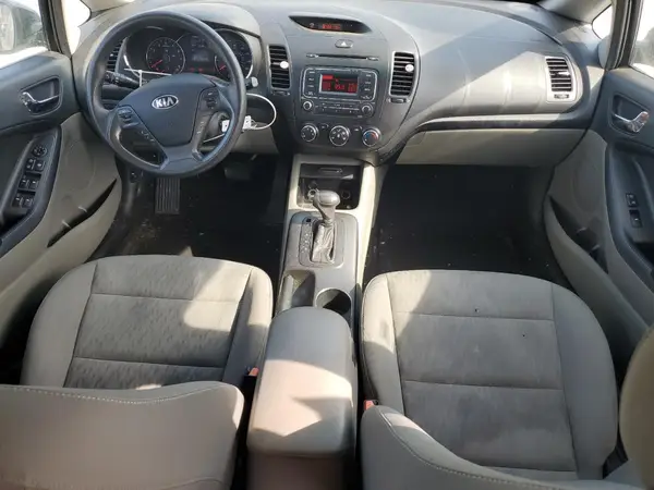 KNAFK4A65G5532496 2016 KIA FORTE - Image 8