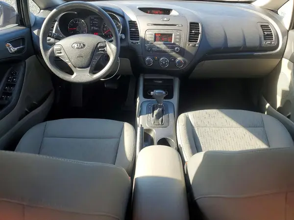 KNAFK4A65G5536483 2016 KIA FORTE - Image 8