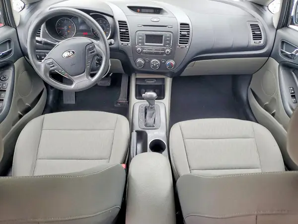 KNAFK4A65G5540064 2016 KIA FORTE - Image 8