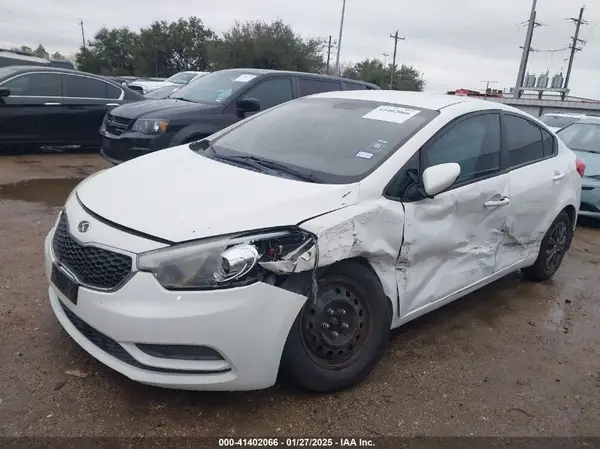 KNAFK4A65G5554482 2016 KIA FORTE - Image 2