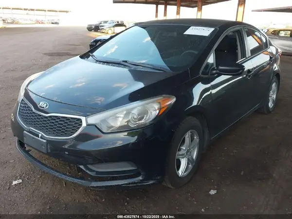 KNAFK4A65G5560766 2016 KIA FORTE - Image 2