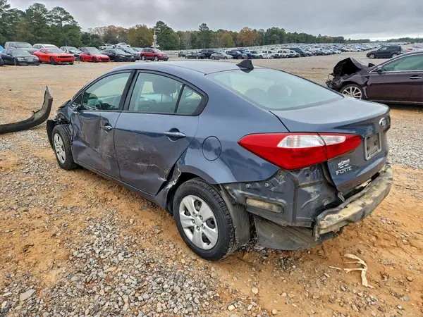 KNAFK4A65G5565739 2016 KIA FORTE - Image 2