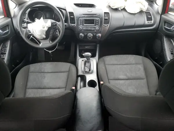KNAFK4A65G5567197 2016 KIA FORTE - Image 8