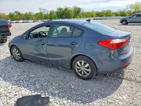 KNAFK4A65G5569564 2016 KIA FORTE - Image 2