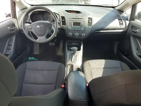 KNAFK4A65G5569564 2016 KIA FORTE - Image 8