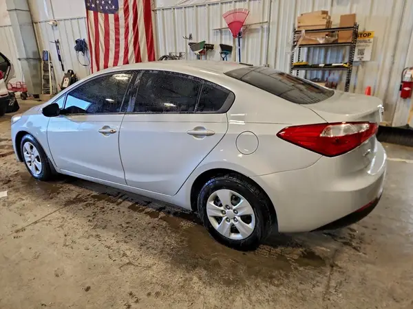 KNAFK4A65G5569919 2016 KIA FORTE - Image 2