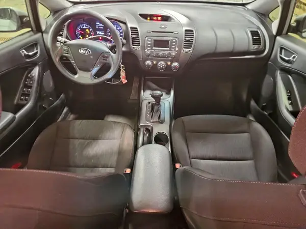 KNAFK4A65G5569919 2016 KIA FORTE - Image 8