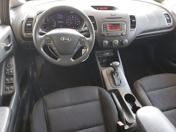 KNAFK4A65G5570939 2016 KIA FORTE - Image 8